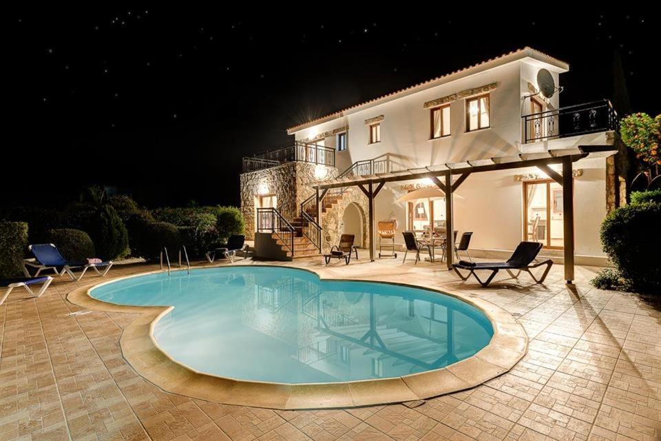 Argaka Beachfront Villa Пафос Экстерьер фото