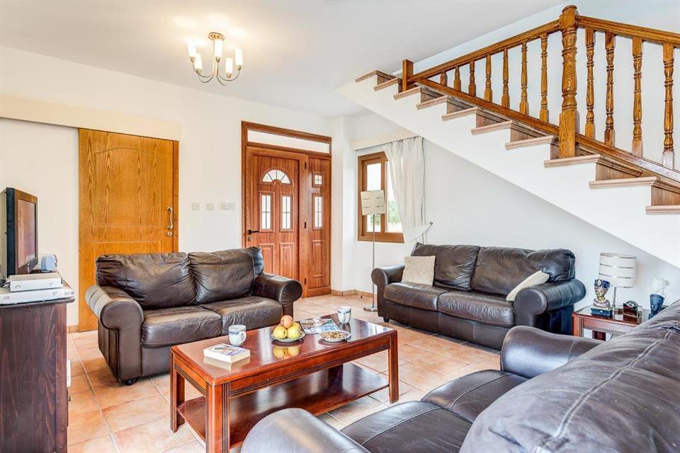Argaka Beachfront Villa Пафос Экстерьер фото